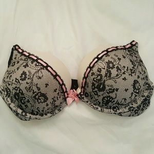 Victorias Secret Bombshell Bra